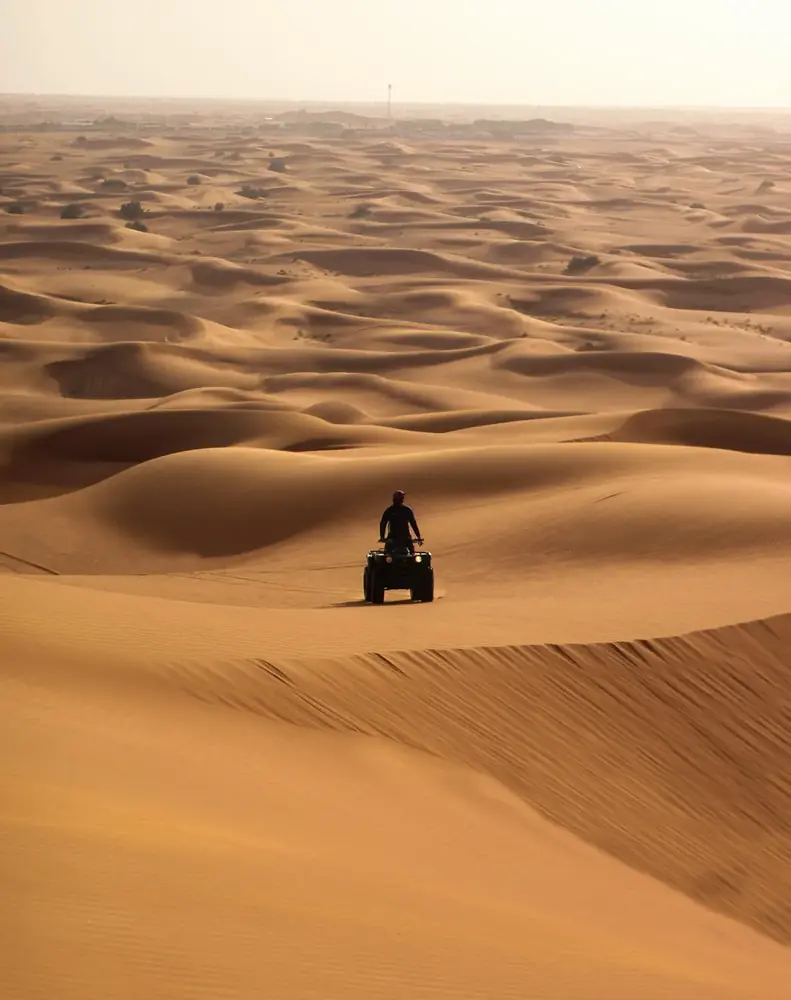 Desert track towards the nomad area and Khamlia south of Erg Chebbi